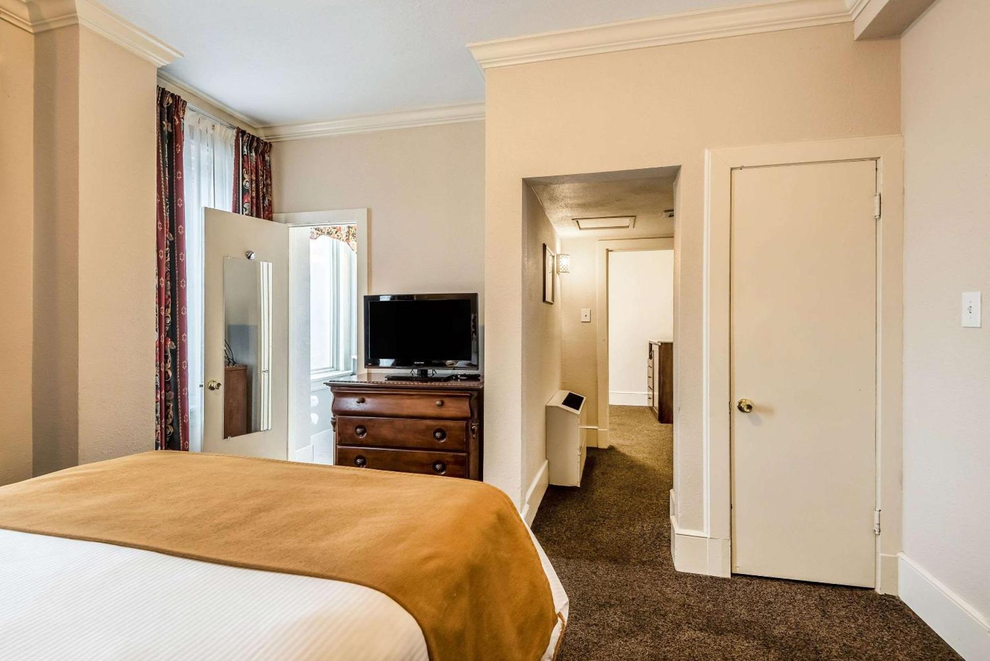 Hotel Bothwell Sedalia Central District, Ascend Hotel Collection Buitenkant foto